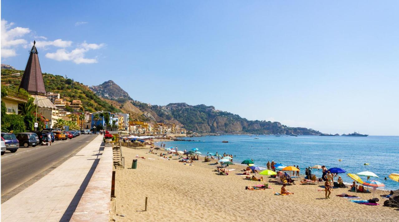 Ad Un Passo Dal Mare Daire Giardini Naxos Dış mekan fotoğraf